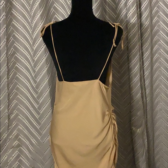 Dress - Picture 5 of 10